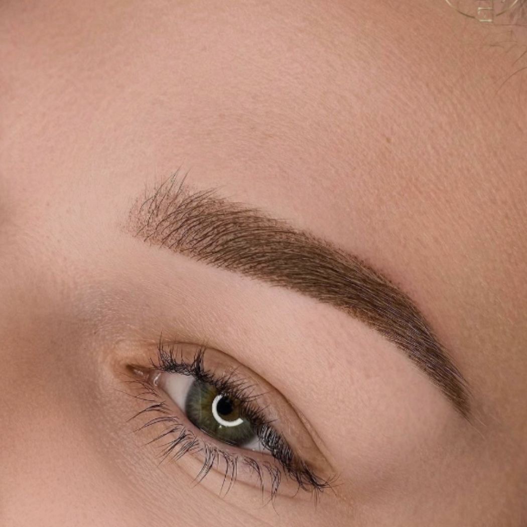 Augenbrauen Permanent Make-Up bei Elegance Aesthetics